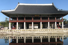 Fly with Korean Air to Seoul Fly with Korean Air to Seoul