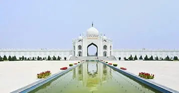 Cheap Car Rentals in Yinchuan, China