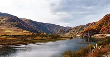 Cheap Car Rentals in Qiemo, China