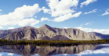 Cheap Car Rentals in Kashi, China