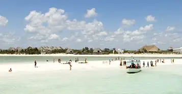 Cheap Car Rentals in Kiwayu, Kenya