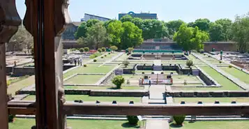 Cheap Car Rentals in Pune, India