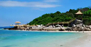 Cheap Car Rentals in Sanya, China