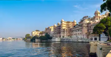 Cheap Car Rentals in Udaipur, India