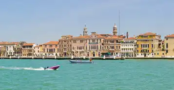 Cheap Car Rentals in Venice, Italy