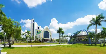 Cheap Car Rentals in Naga, Philippines