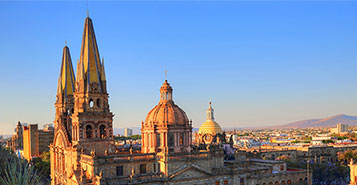 Encuentra vuelos baratos de La Paz (LPB) a Guadalajara (GDL)