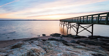 Book Cheap Hotels near (HVN) New Haven Airports