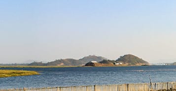Find Cheap Flights from Mumbai to Imphal (BOM to IMF)