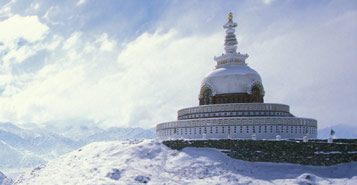 Find Cheap Flights from Newark to Leh (EWR to IXL)