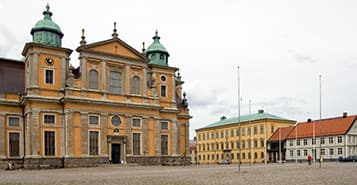 Find Cheap Flights from Bambu to Kalmar (BCP to KLR)
