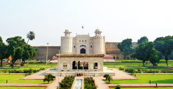 Book Royal Swiss Lahore Hotels